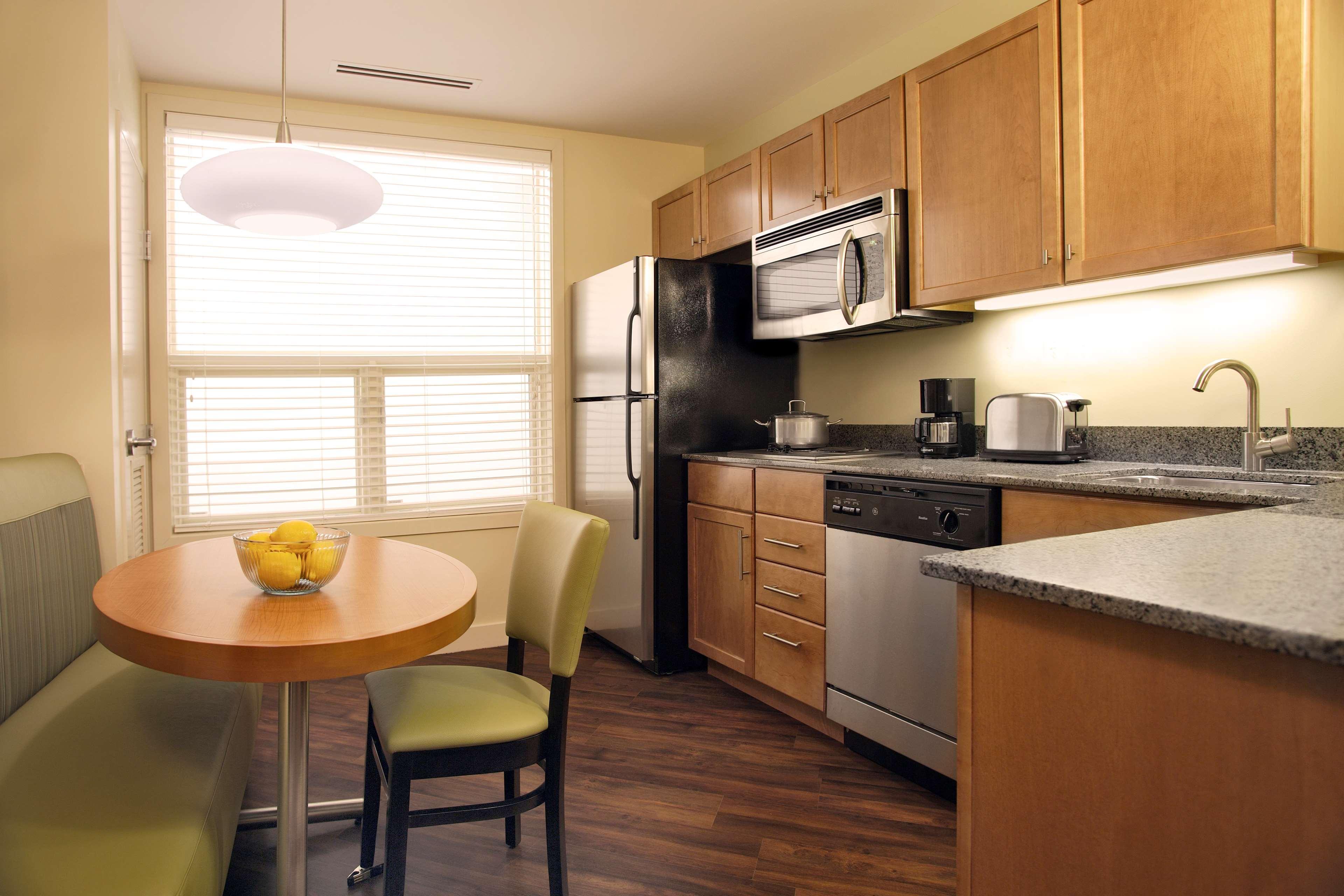 Hyatt House Naperville/Warrenville Szoba fotó